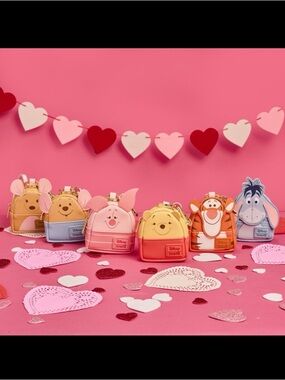 Winnie the Pooh & Friends Mini Backpack Keychain Charm Full Set